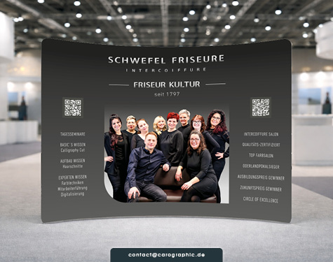 Messewand und Eventgrafik für Unternehmen – Großformat, Druckproduktion und räumliche Markenpräsenz